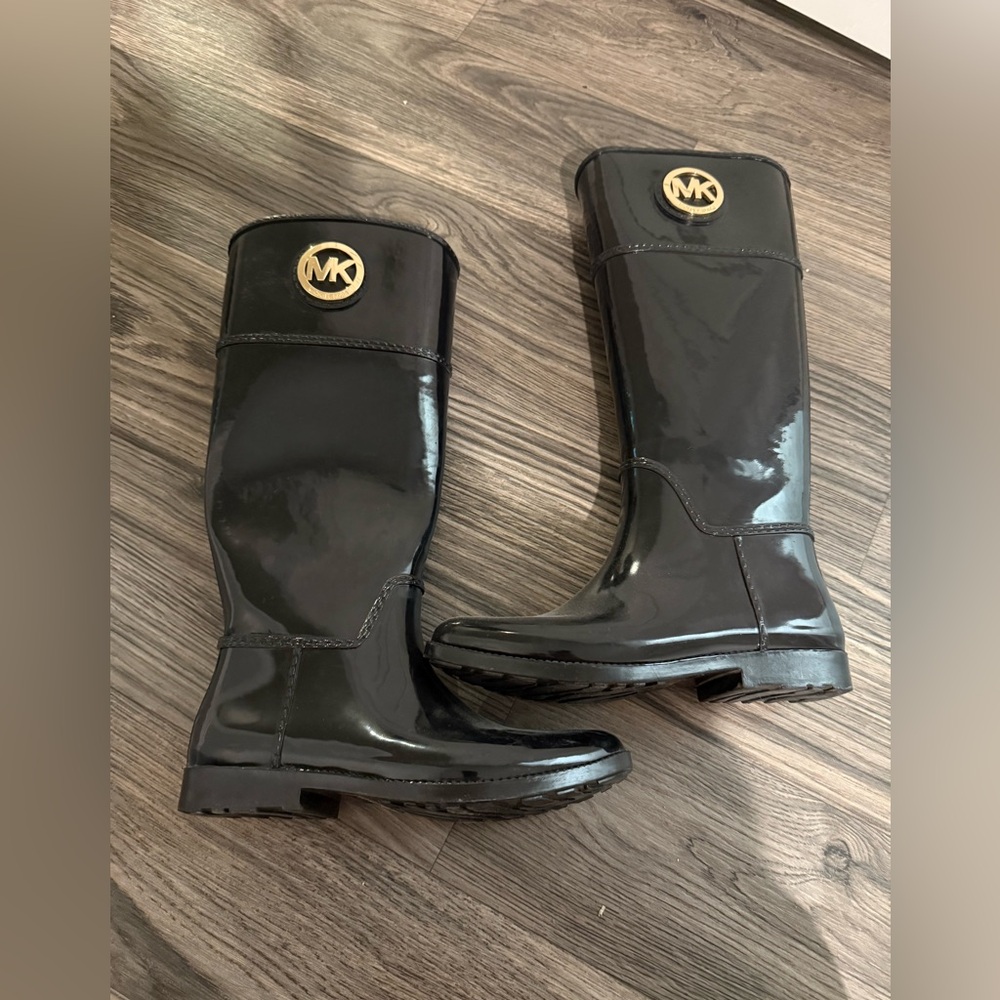 Michael Kors Rainboots (Black) - Women’s Size 8